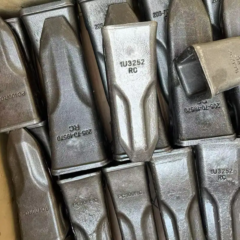 excavator parts container loading 9