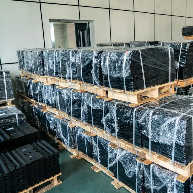 excavator parts loading truck 2