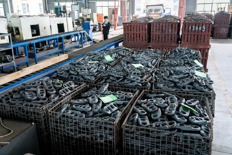 Chain links