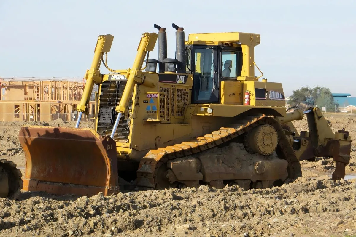 bulldozer- dozer sprocket working