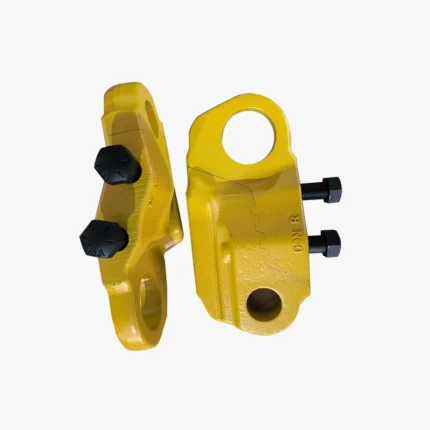 Caterpillar D9N bulldozer track chain joint