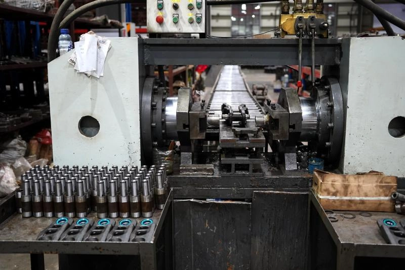 bulldozer track chain assembly